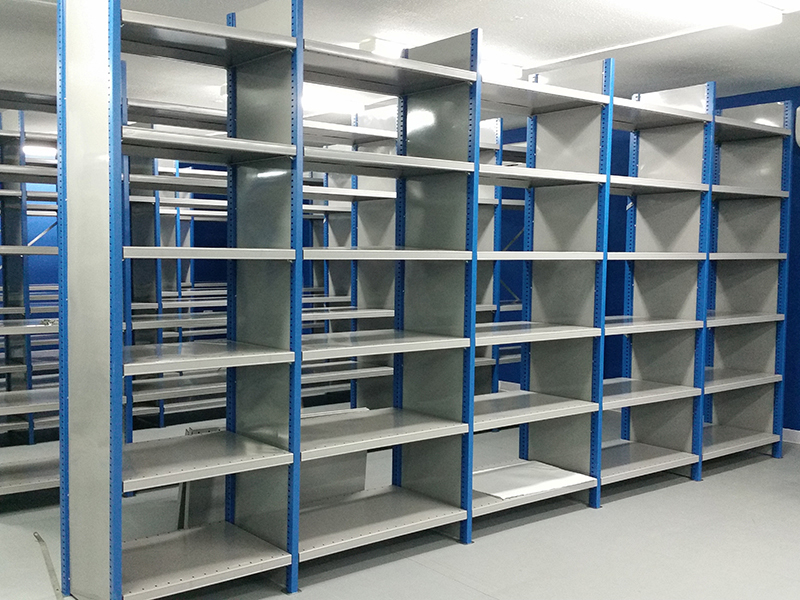 BOLT-FREE SHELVING
